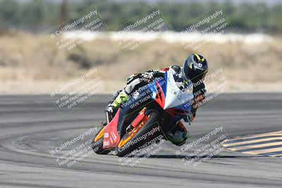 media/Oct-30-2025-Racers Edge (Thu) [[dabbdaf680]]/3-B Group/Session 4 Turn 16/